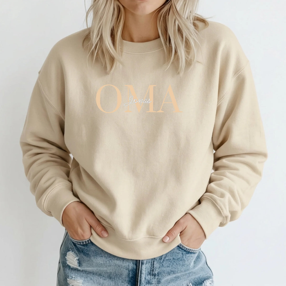 Oma Pullover personalisiert mit Namen der Enkel – Sweater beige