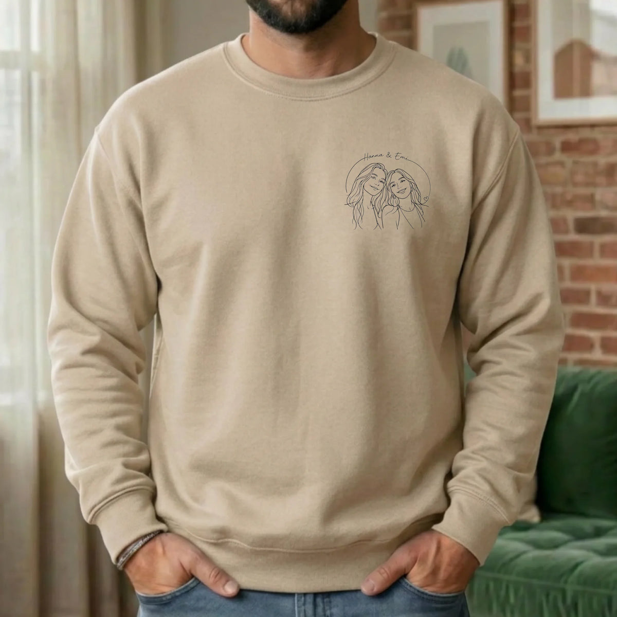 Personalisierter Lineart Pullover mit Foto – Sweater beige Detail – Geschenk für Schwester